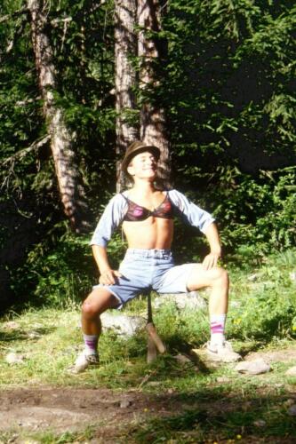 1044 Index [1024x768]