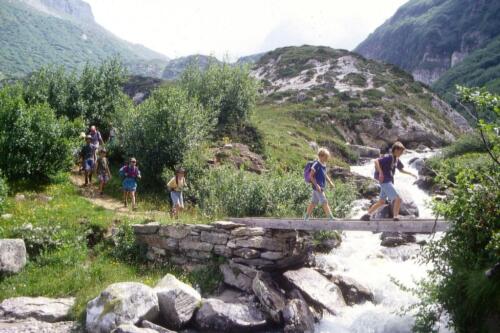 1052 Index [1024x768]